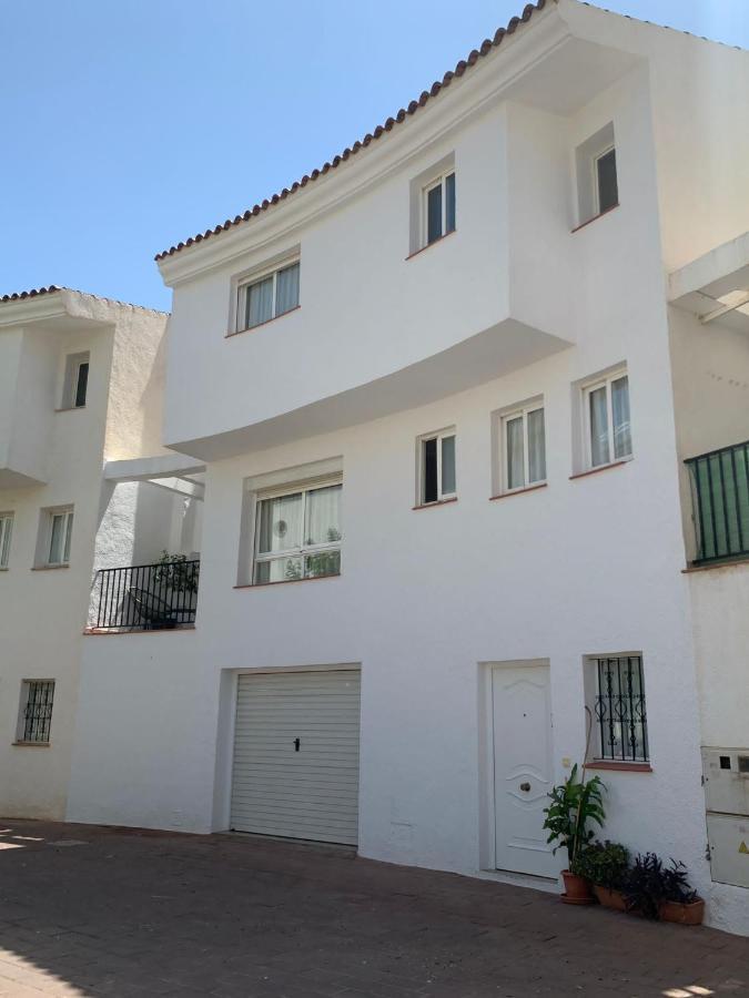 Agradable Adosado 3 Plantas Altea Villa Buitenkant foto